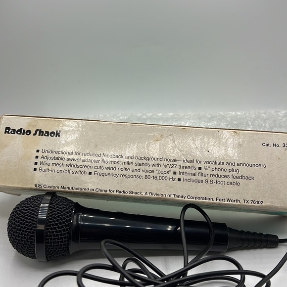 Radio Shack Unidirectional Dynamic Microphone - Picture 3 of 3
